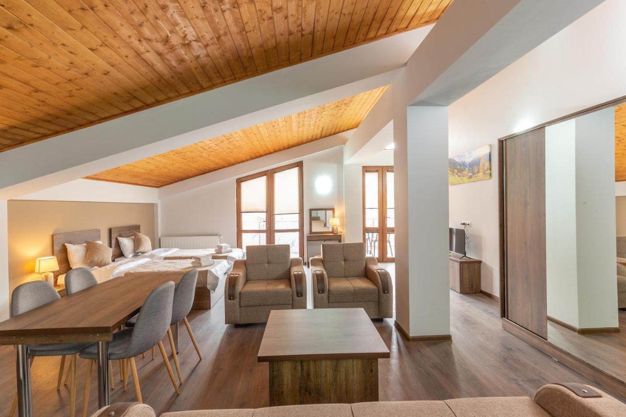 Pine Chalets By Ka Group Goedaoeri Buitenkant foto